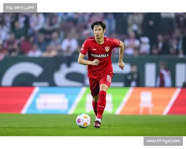 拜仁慕尼黑以3000万欧签约25岁日本后卫伊藤洋辉的最新动态